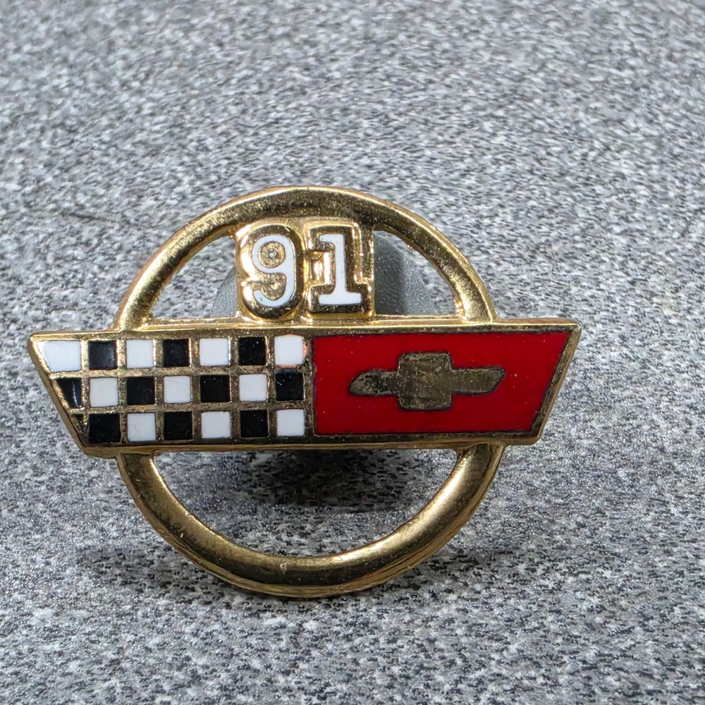 Chevrolet Corvette Lapel Pin Gold 1991 C4 Logo Excellent Vintage